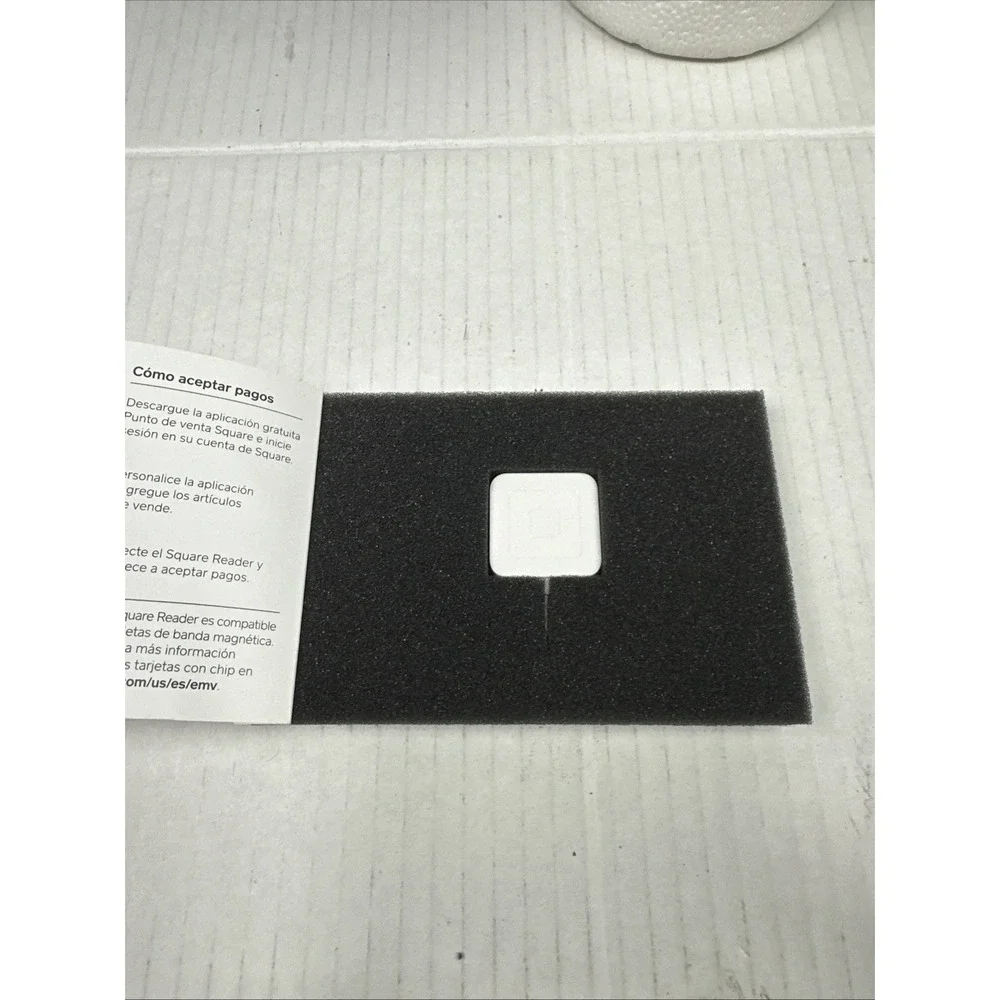 Square 2014 Credit Card Reader for Payments (3.5mm Jack)